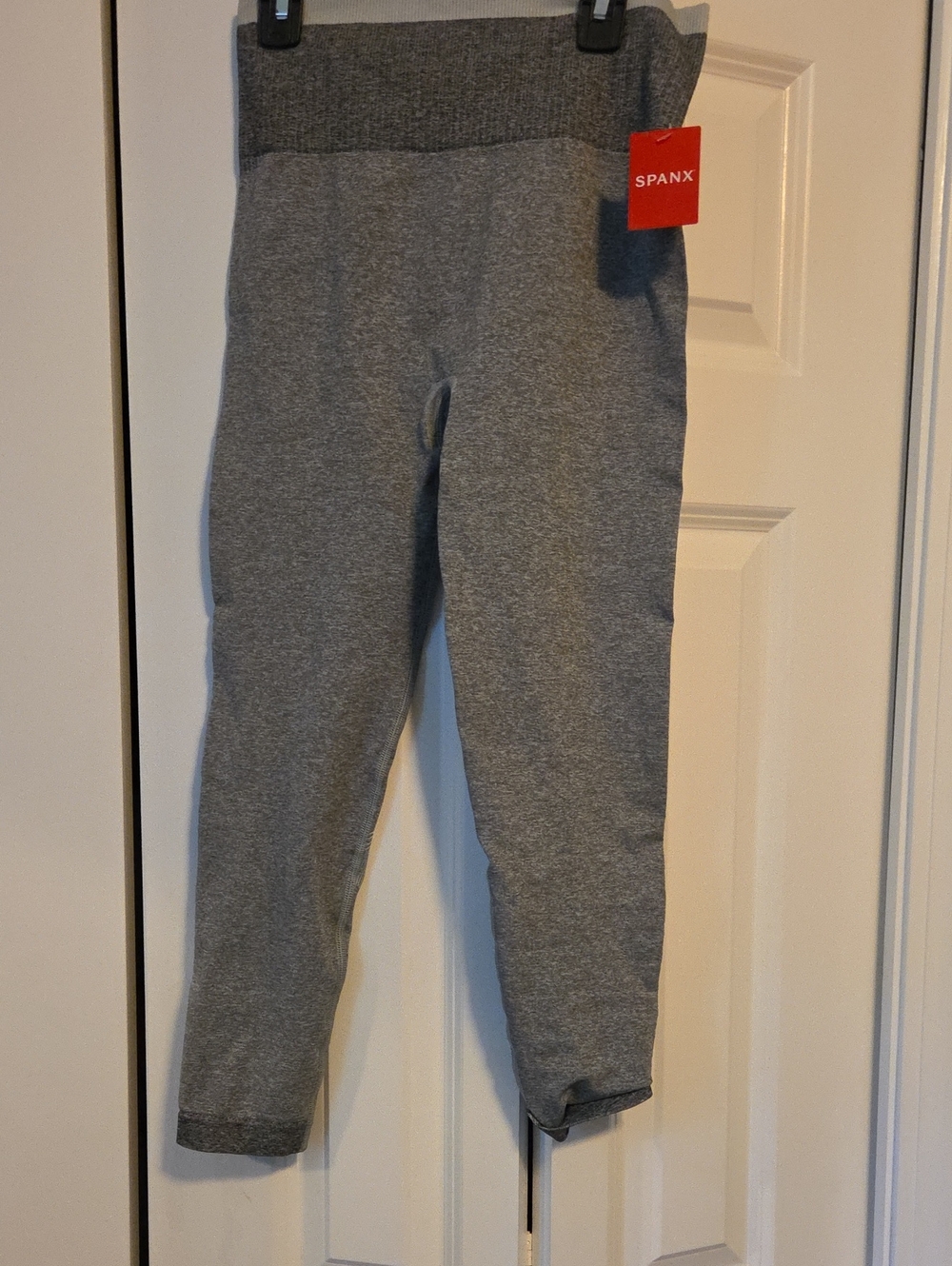 NWT SPANX Seamless Sculpt Leggings Gray Size Medium